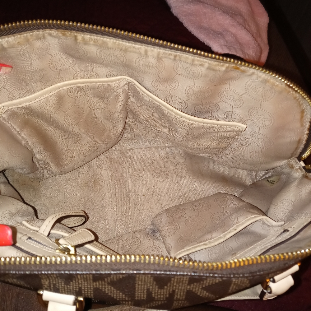 Handbag - Picture 3 of 4
